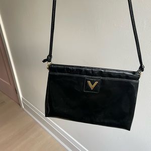 Auelthentic vintage black 90s valentino purse